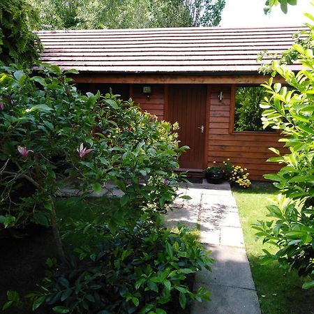 Manor Garden Lodge Wirral Zewnętrze zdjęcie